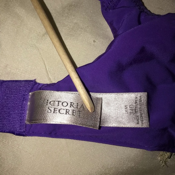 Victoria’s Secret Bra 34D - Picture 3 of 3